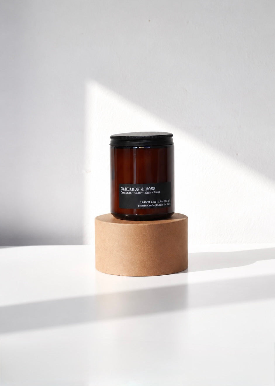 CARDAMON & MOSS | Scented Candle
